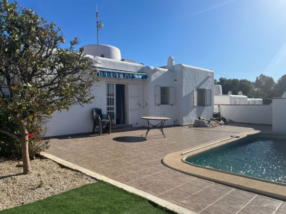 Charming Coastal Villa with Private Pool in Villaricos