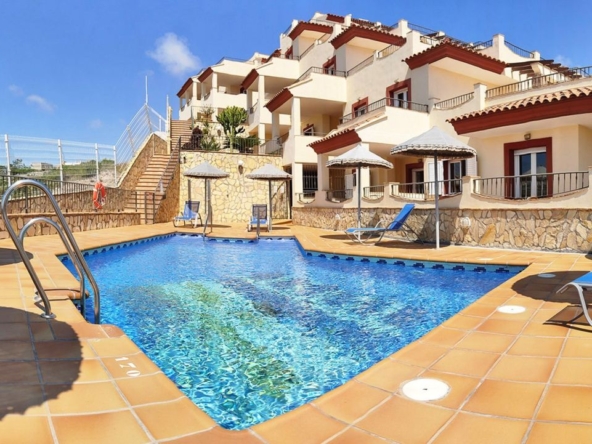 Apartment for Sale in Palomares with sea views