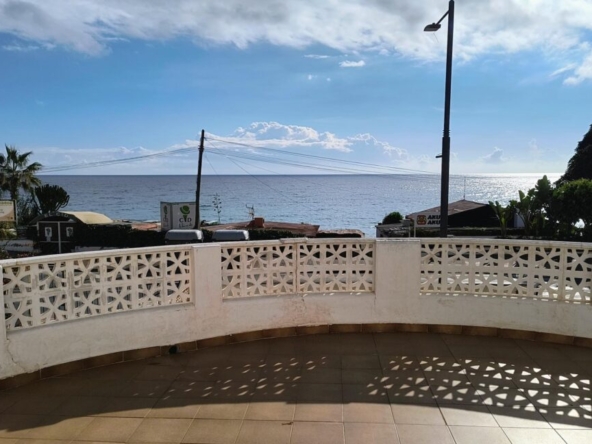 Two front-line villas with terraces and sea views on Mojácar Playa