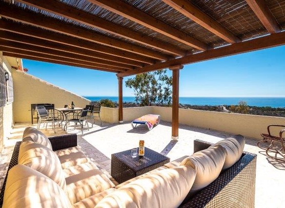 Refurbished Villa in Mojácar Playa with pool and panoramic sea views.